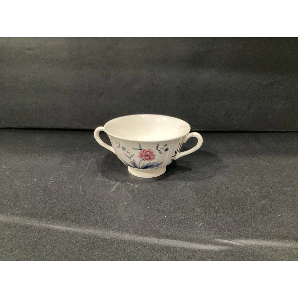 Wedgwood Williamsburg Potpourri NK510 Double-Handle Footed‎ Cream Soup Bowl *